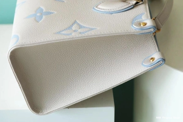 AAA Pruses Bags VUITTON ONTHEGO MM LOUIS 0824